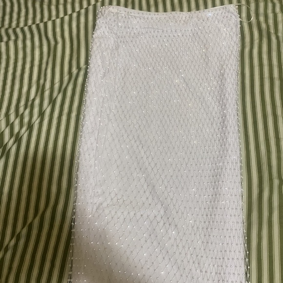 Two piece white diamond crop top and long skirt - Picture 2 of 4